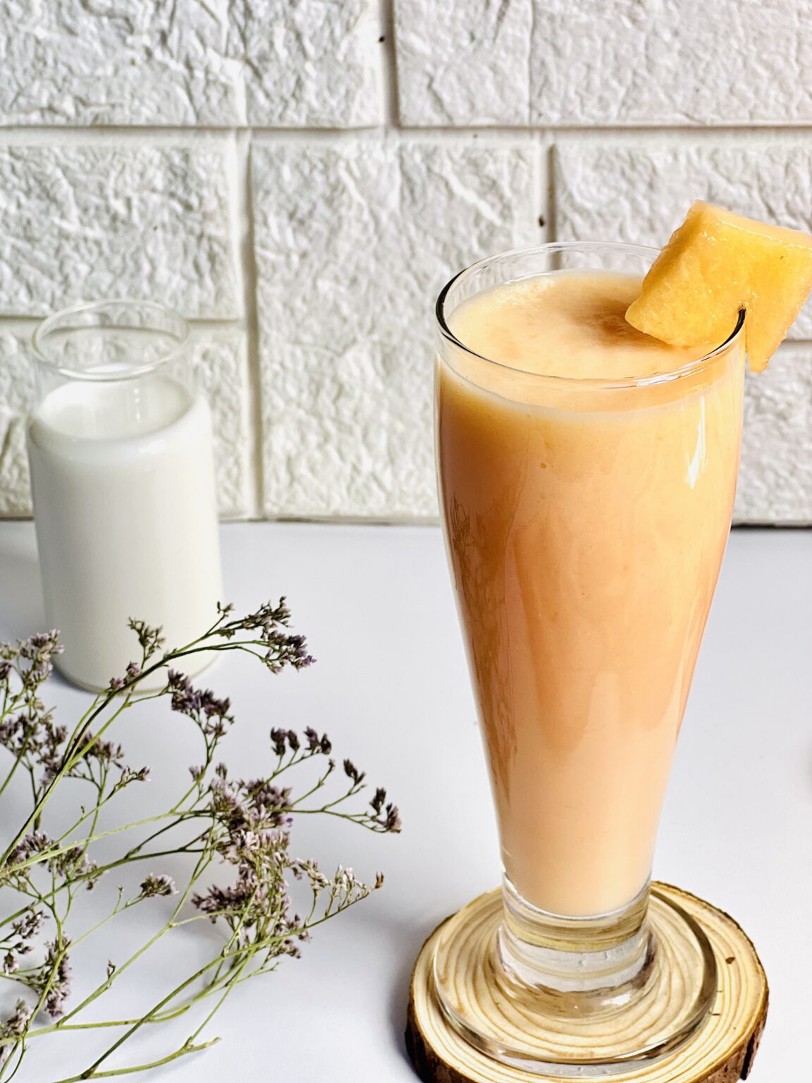 Quick Muskmelon Milkshake
